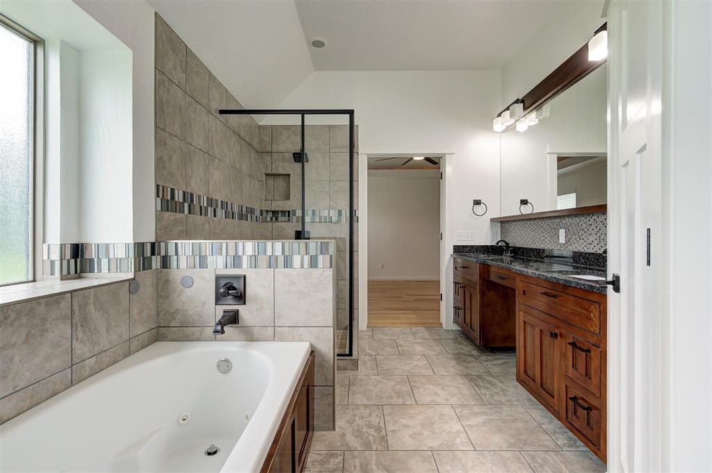 5970 Woodridge Circle