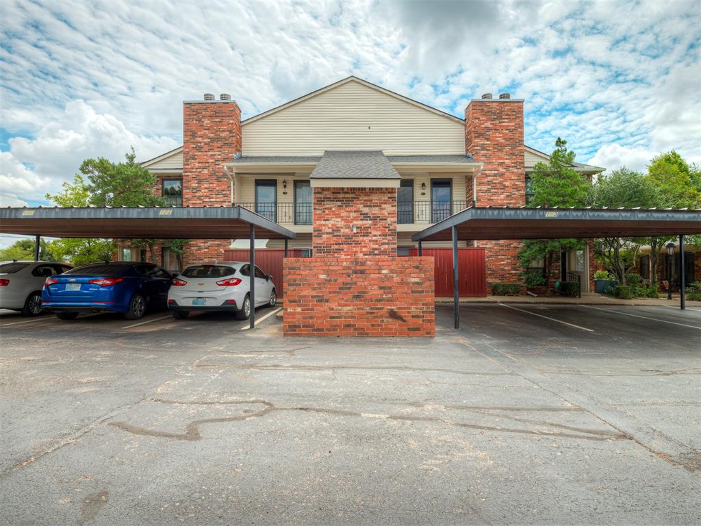 6325 N Villa Avenue Unit: 122