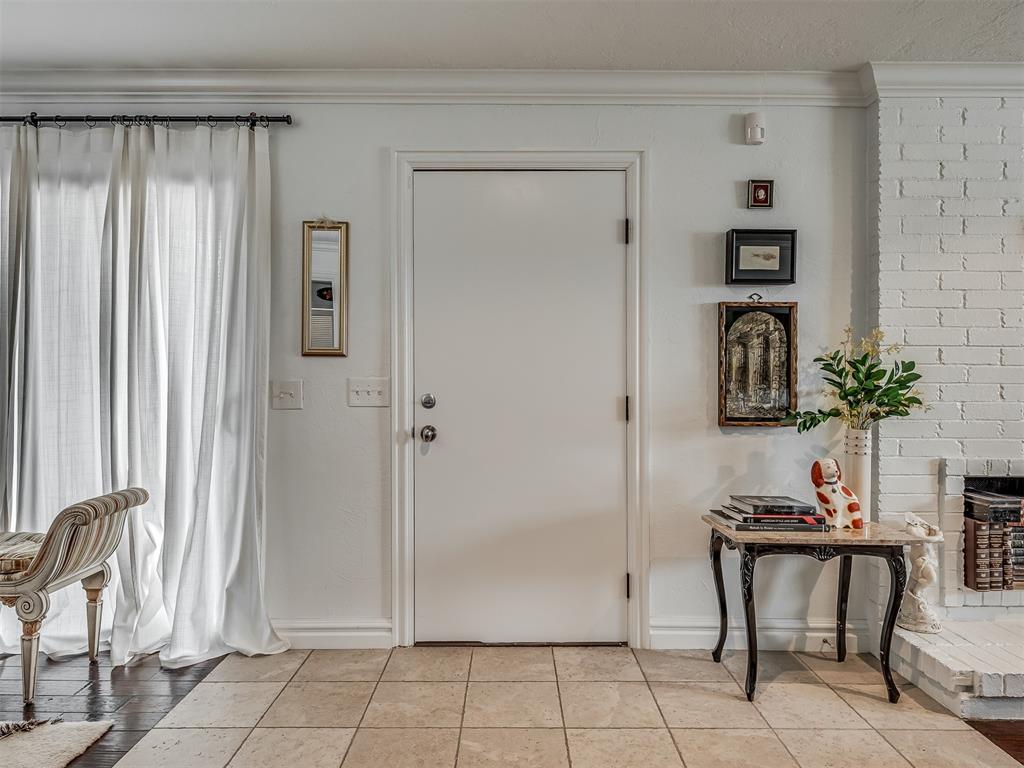6325 N Villa Avenue Unit: 122