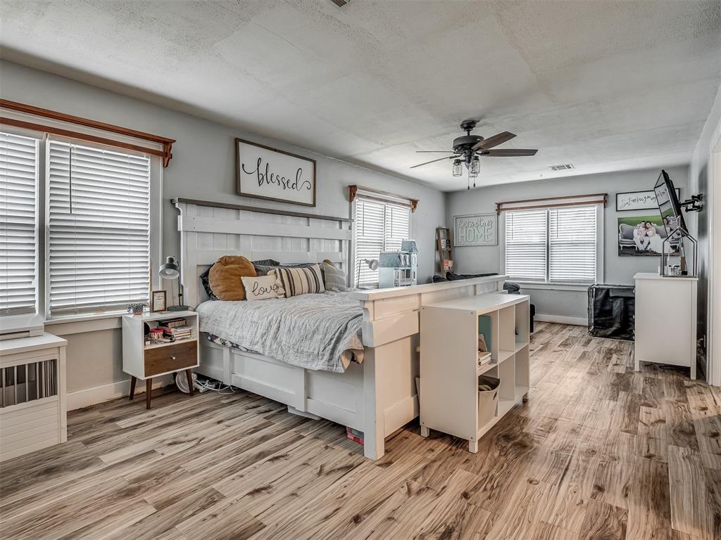 1012 S Williams Avenue