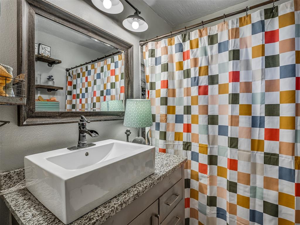 1012 S Williams Avenue