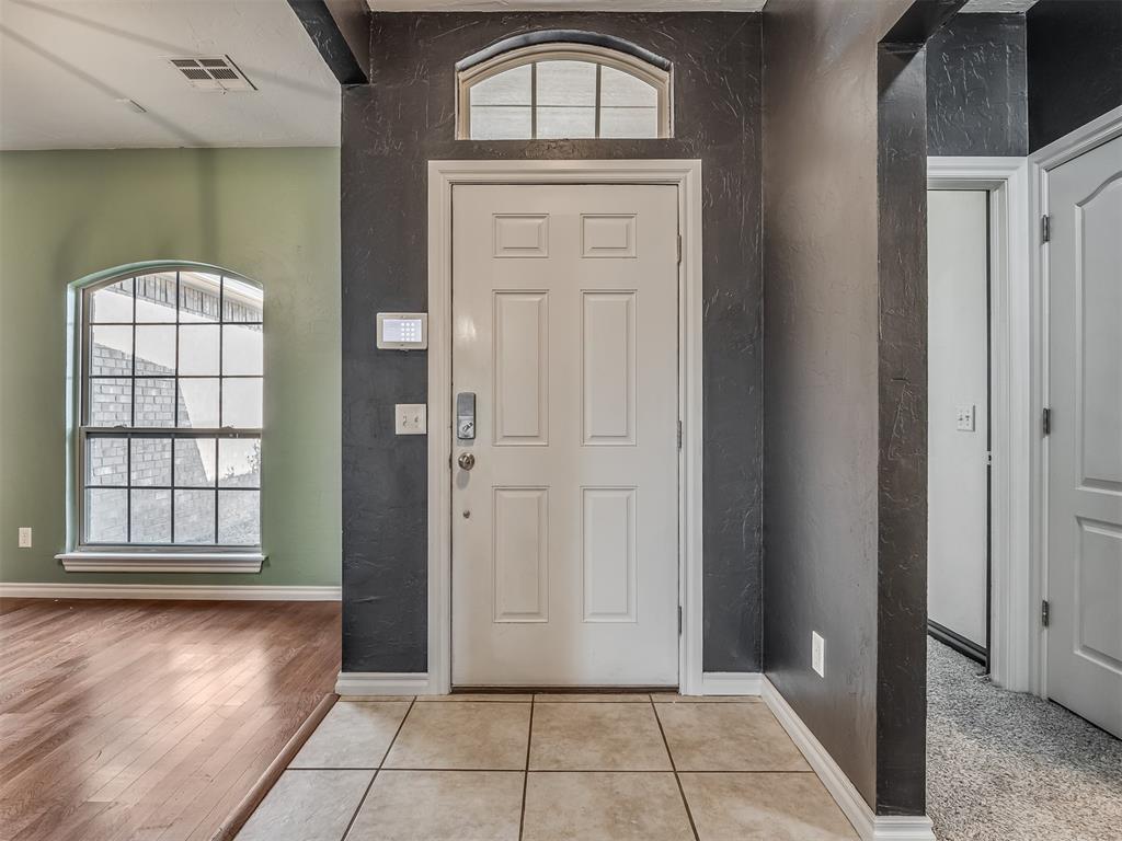 1136 Glen Eagles Court