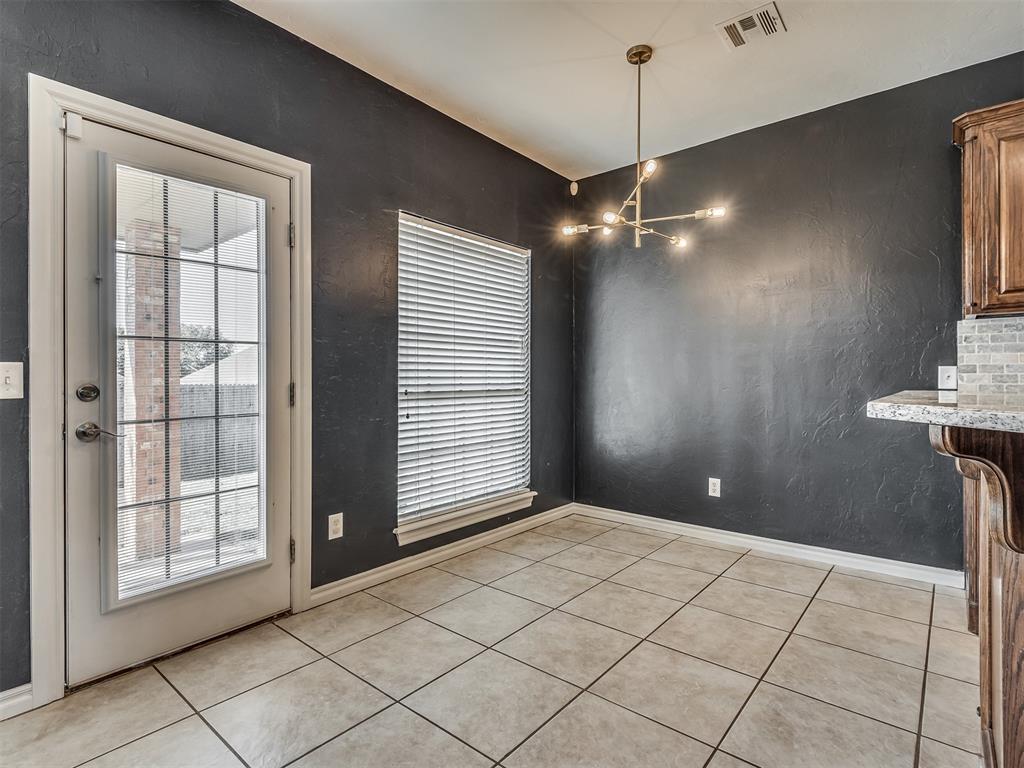 1136 Glen Eagles Court