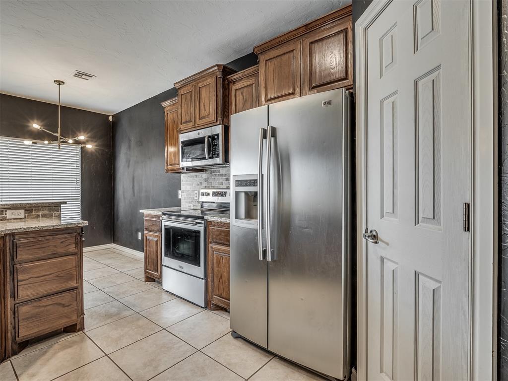 1136 Glen Eagles Court
