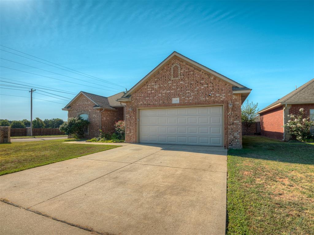 1136 Glen Eagles Court