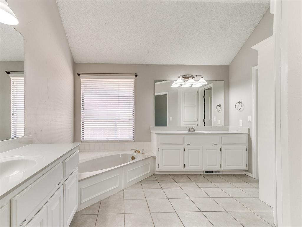 7408 NW 116th Place