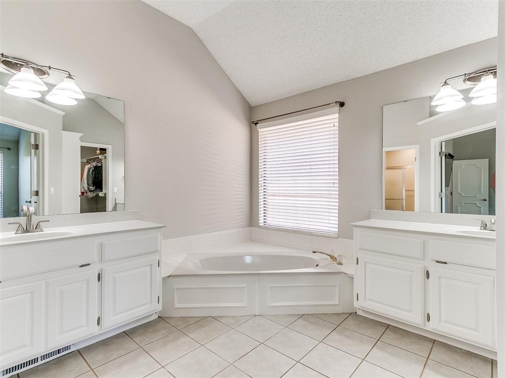 7408 NW 116th Place