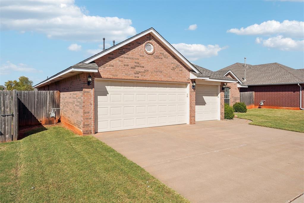 2809 NW 169th Street