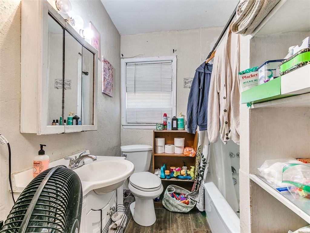 1717 N Saint Luke Avenue