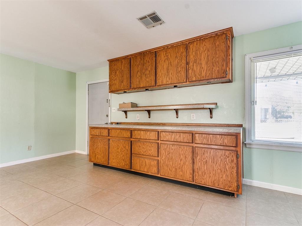 2532 NW 38th Street