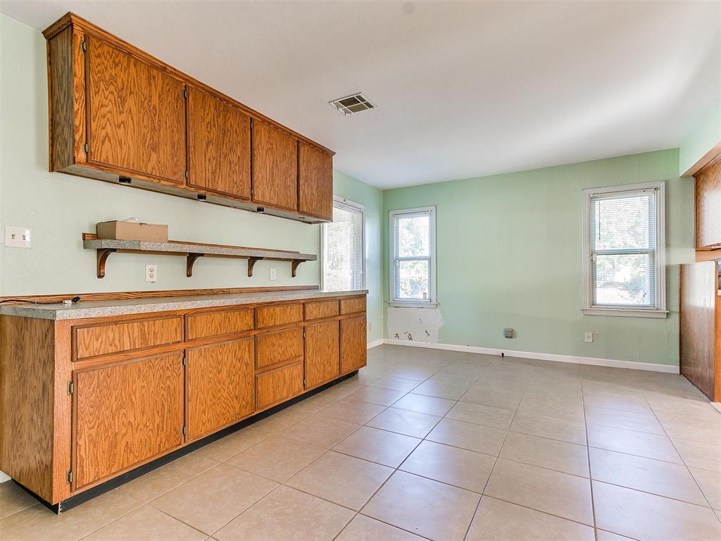 2532 NW 38th Street
