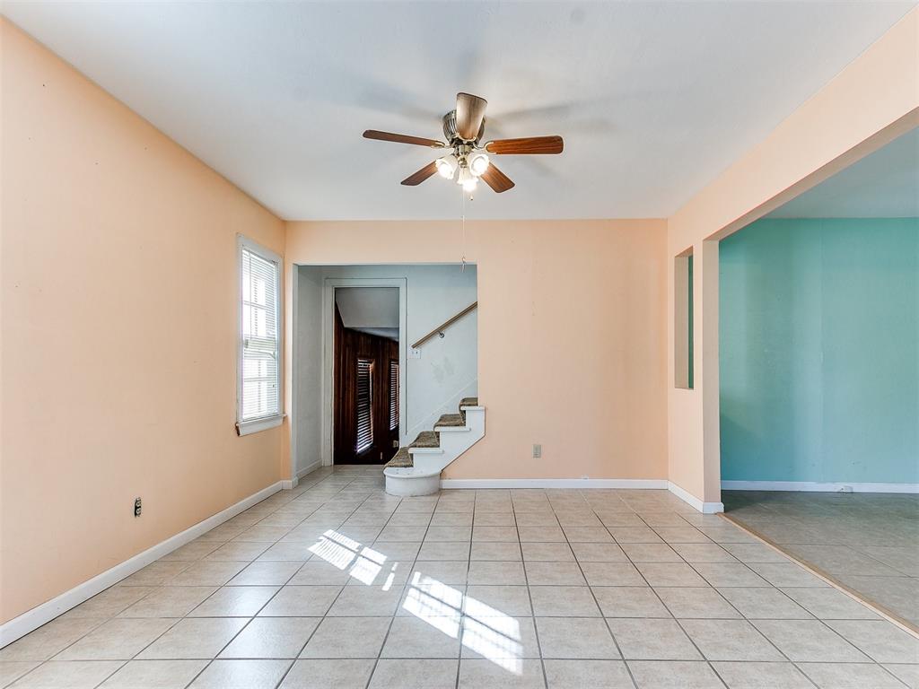 2532 NW 38th Street