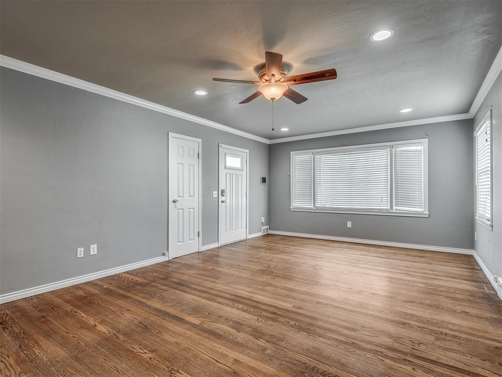 1123 S 7th Street