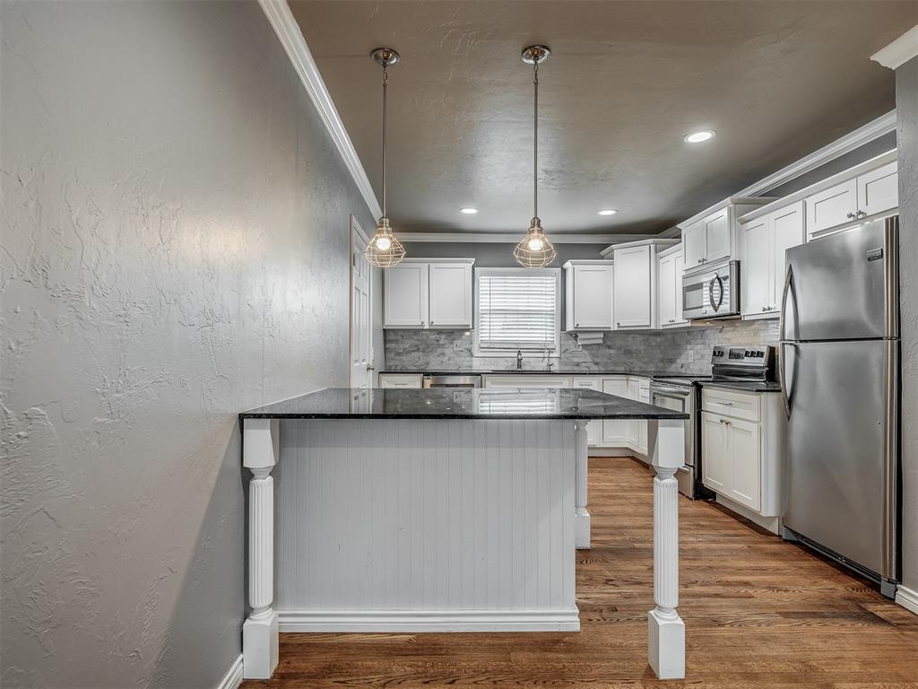 1123 S 7th Street