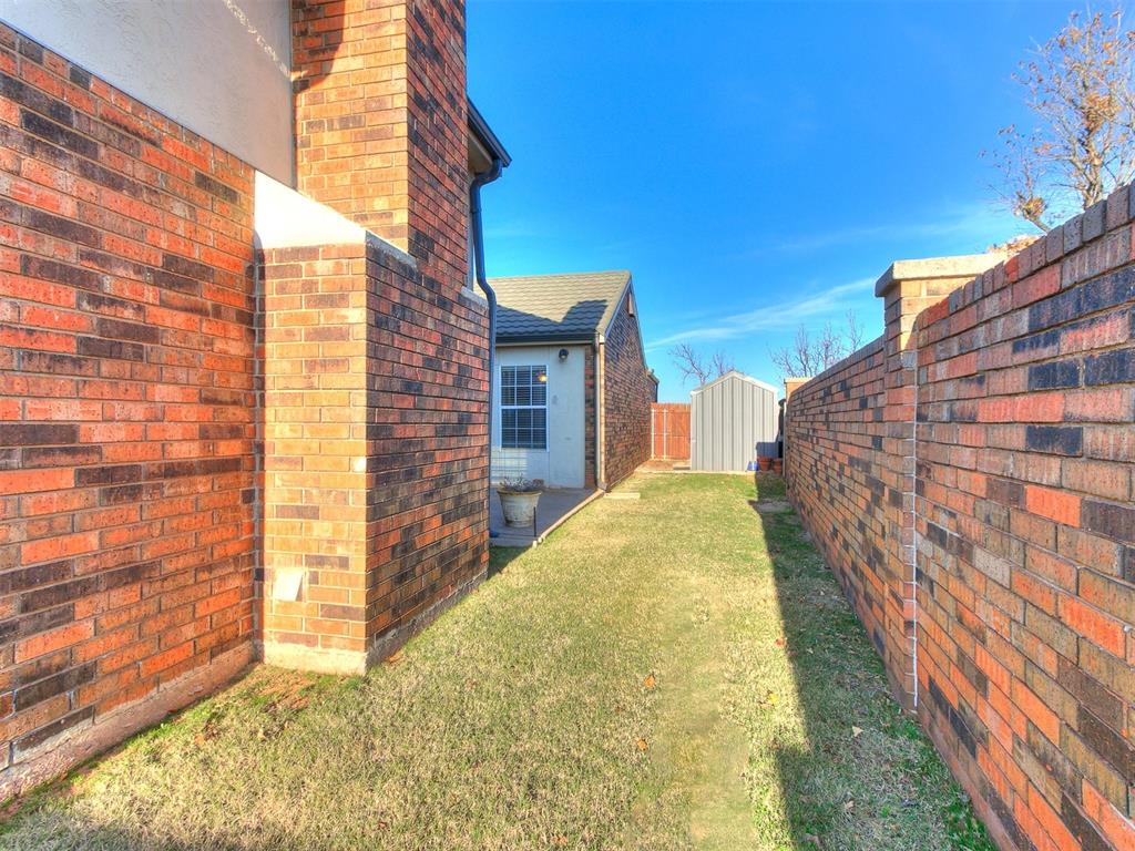 11801 Springhollow Road