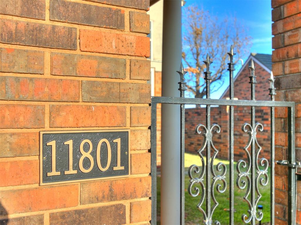 11801 Springhollow Road