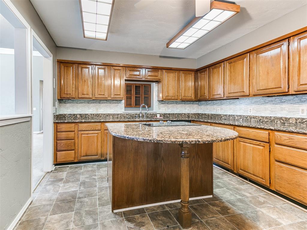 11801 Springhollow Road