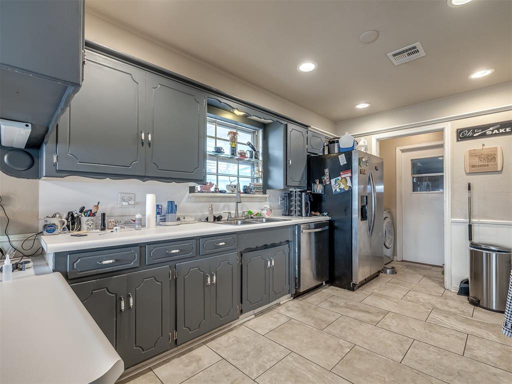 4612 NW 35th Street