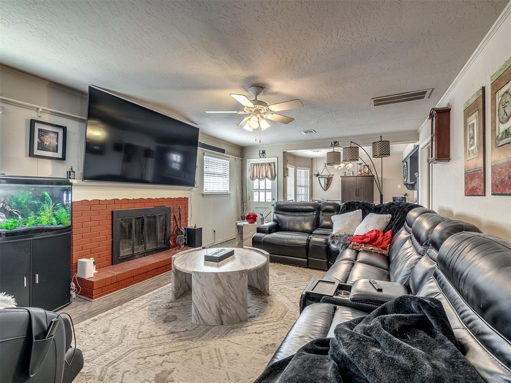4612 NW 35th Street