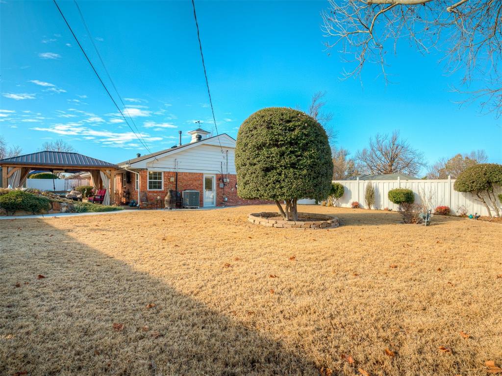 3829 NW 58th Terrace