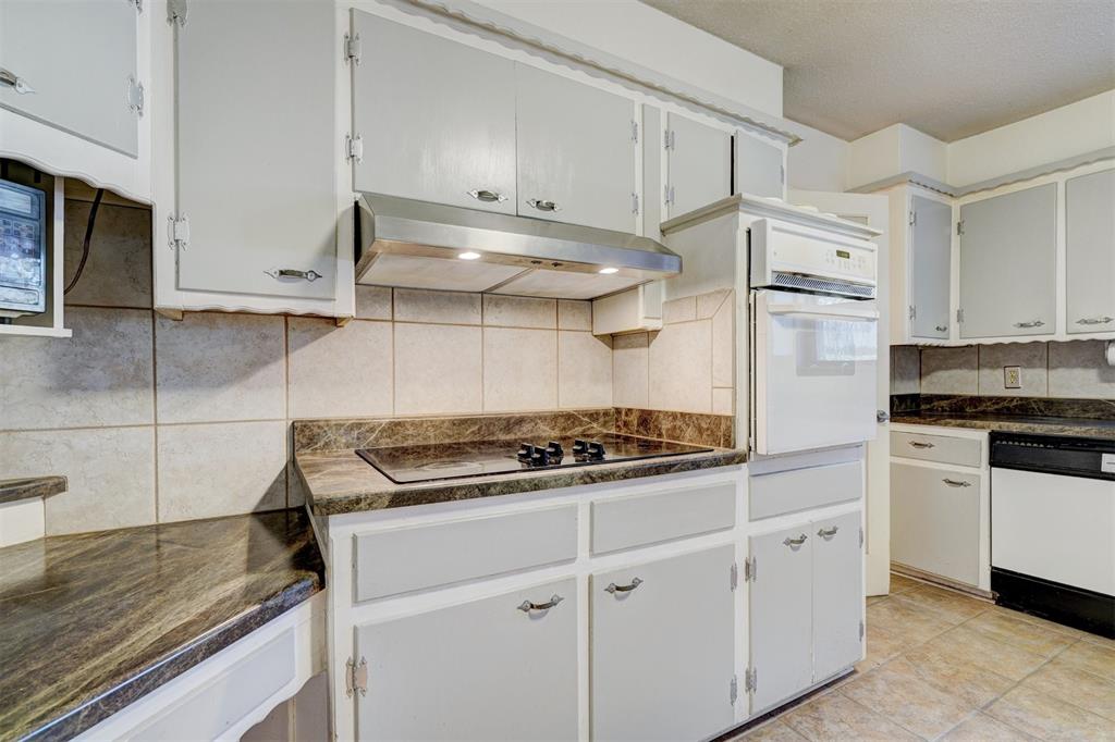 8013 NW 27th Street