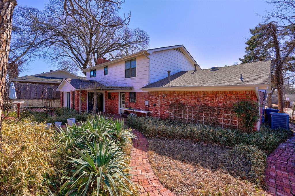 8013 NW 27th Street