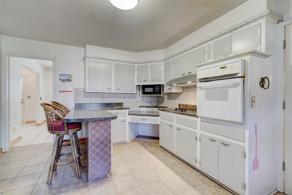 8013 NW 27th Street