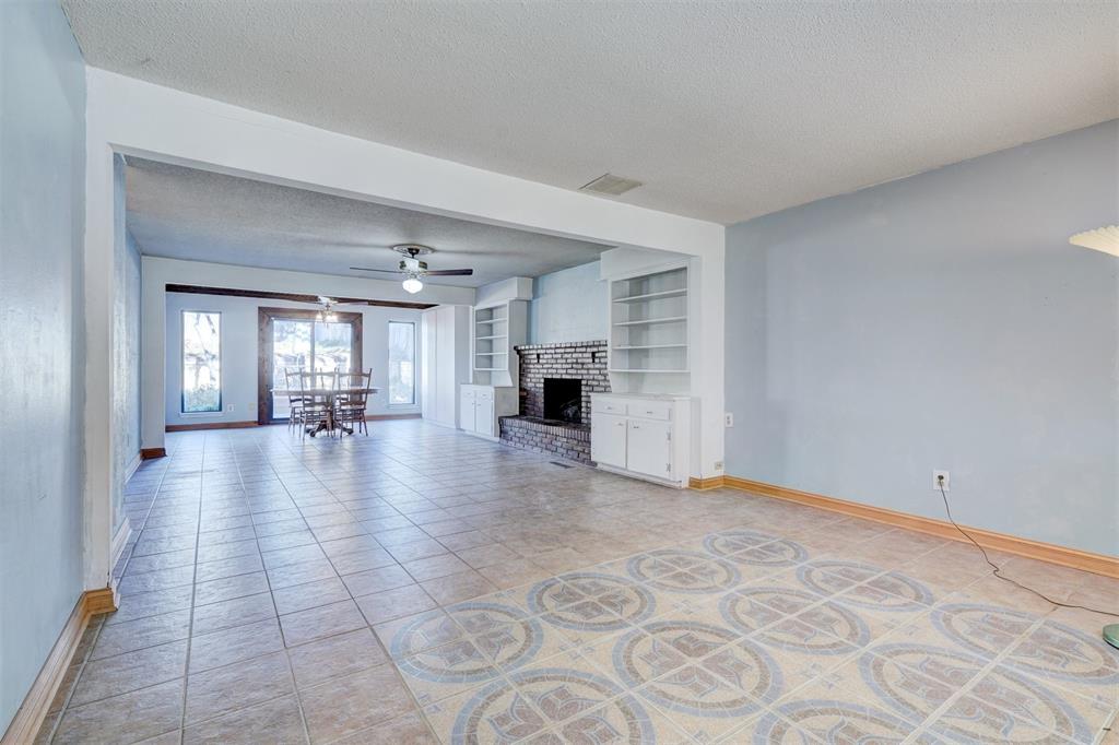 8013 NW 27th Street