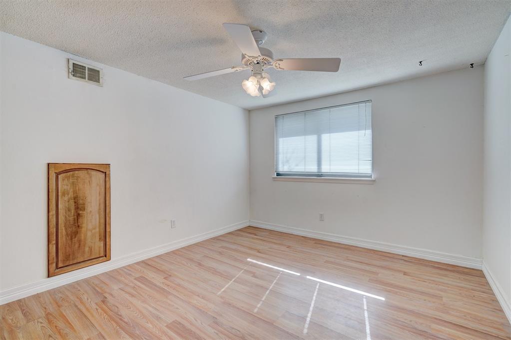 8013 NW 27th Street