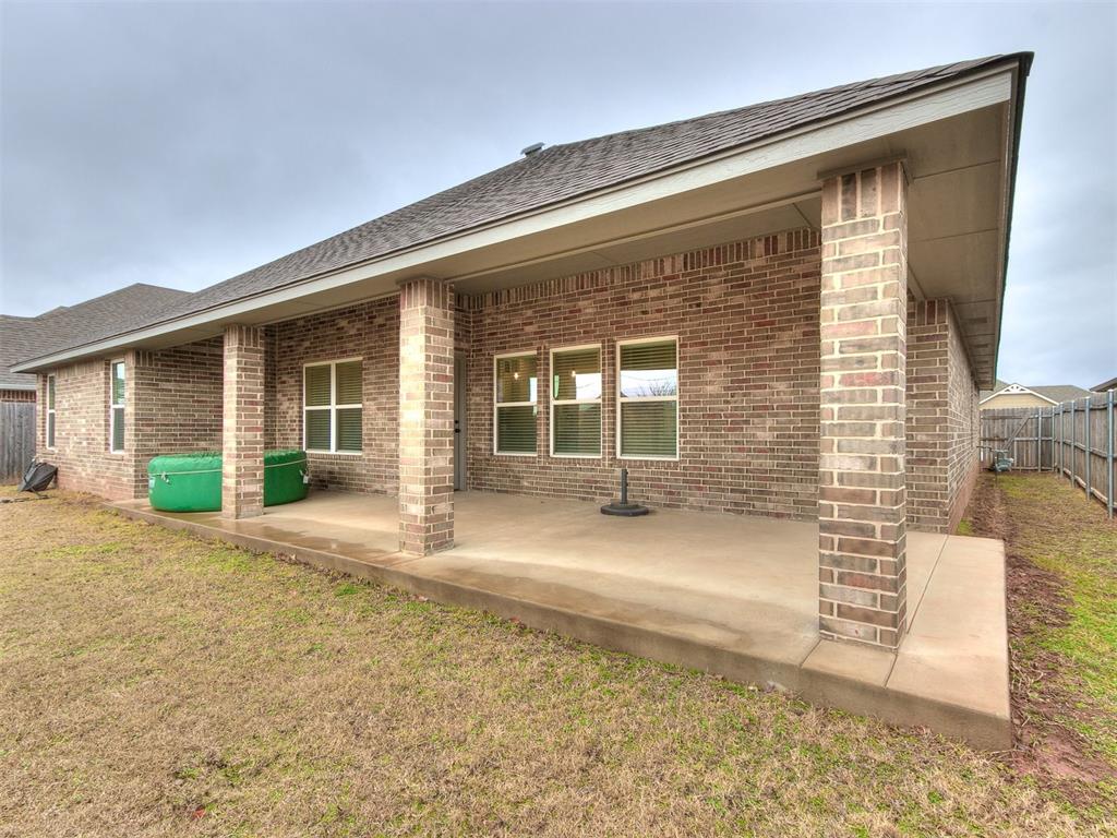 6513 NW 150th Terrace