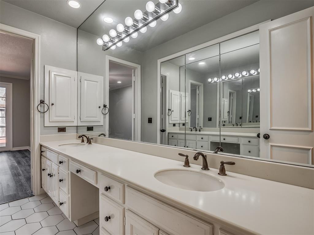 2100 Cobblestone Court Unit: 101