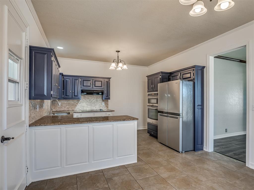 2100 Cobblestone Court Unit: 101