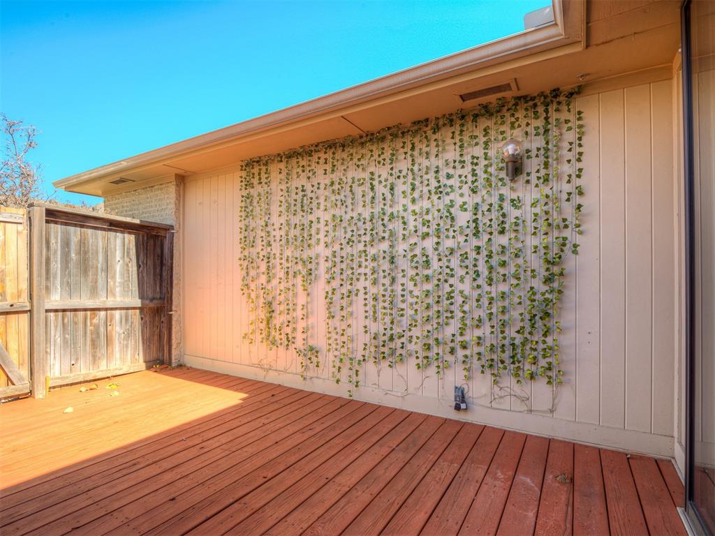 2100 Cobblestone Court Unit: 101