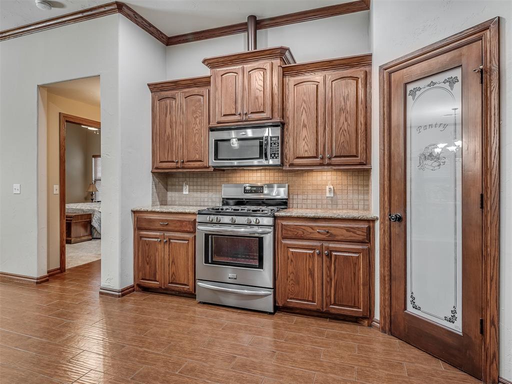 9117 NW 92nd Street
