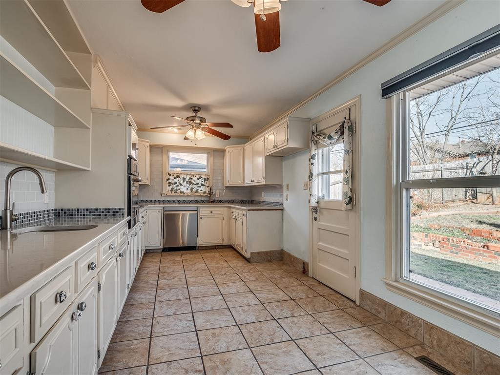 3406 Venice Boulevard