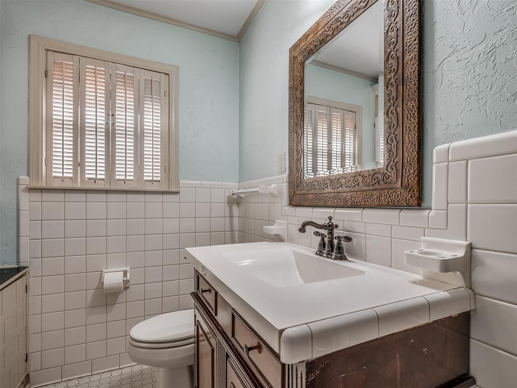 3406 Venice Boulevard