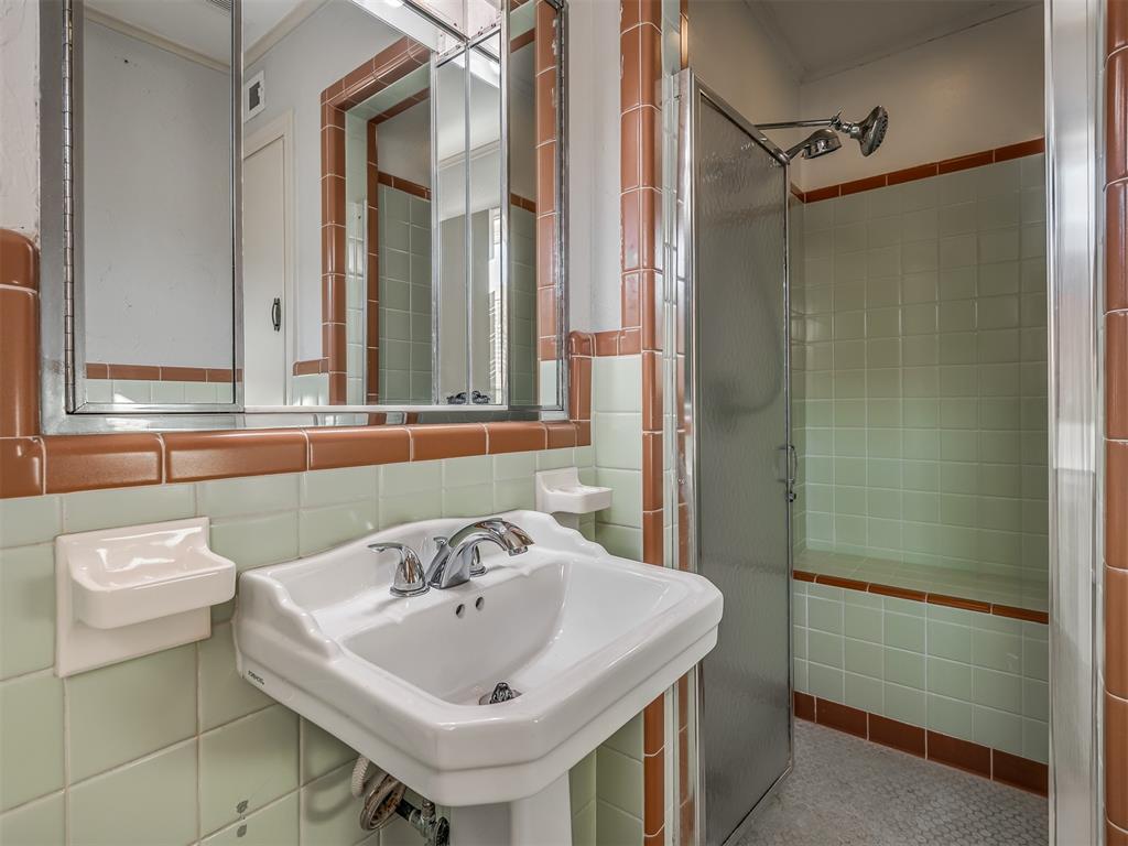 3406 Venice Boulevard