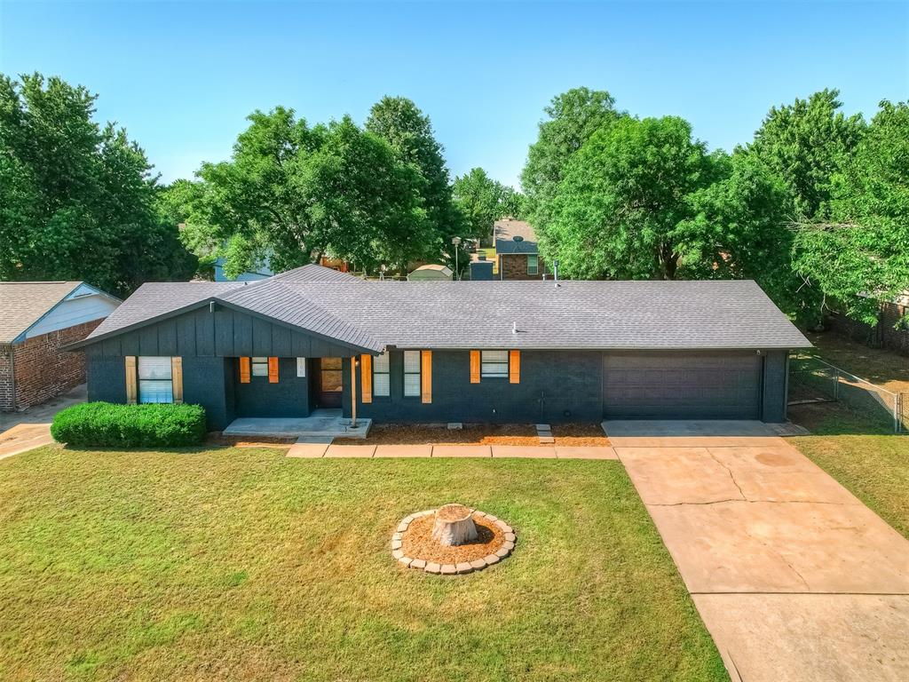 1106 W Dorchester Way