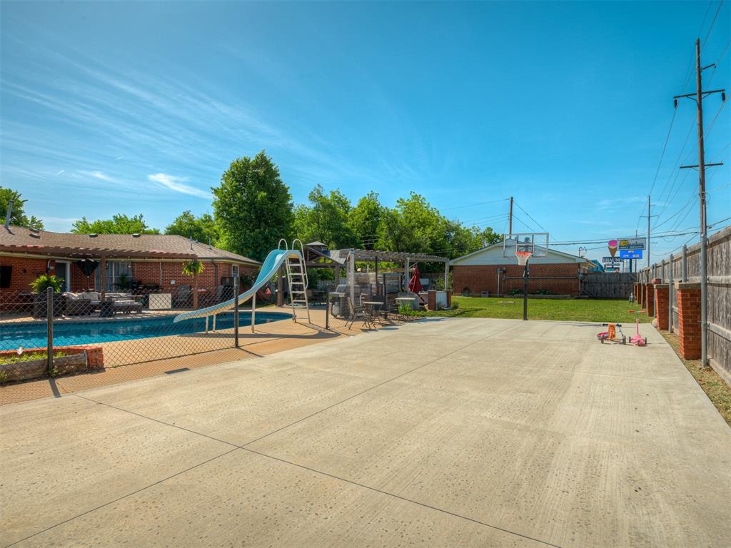 4306 Sunnylane Circle