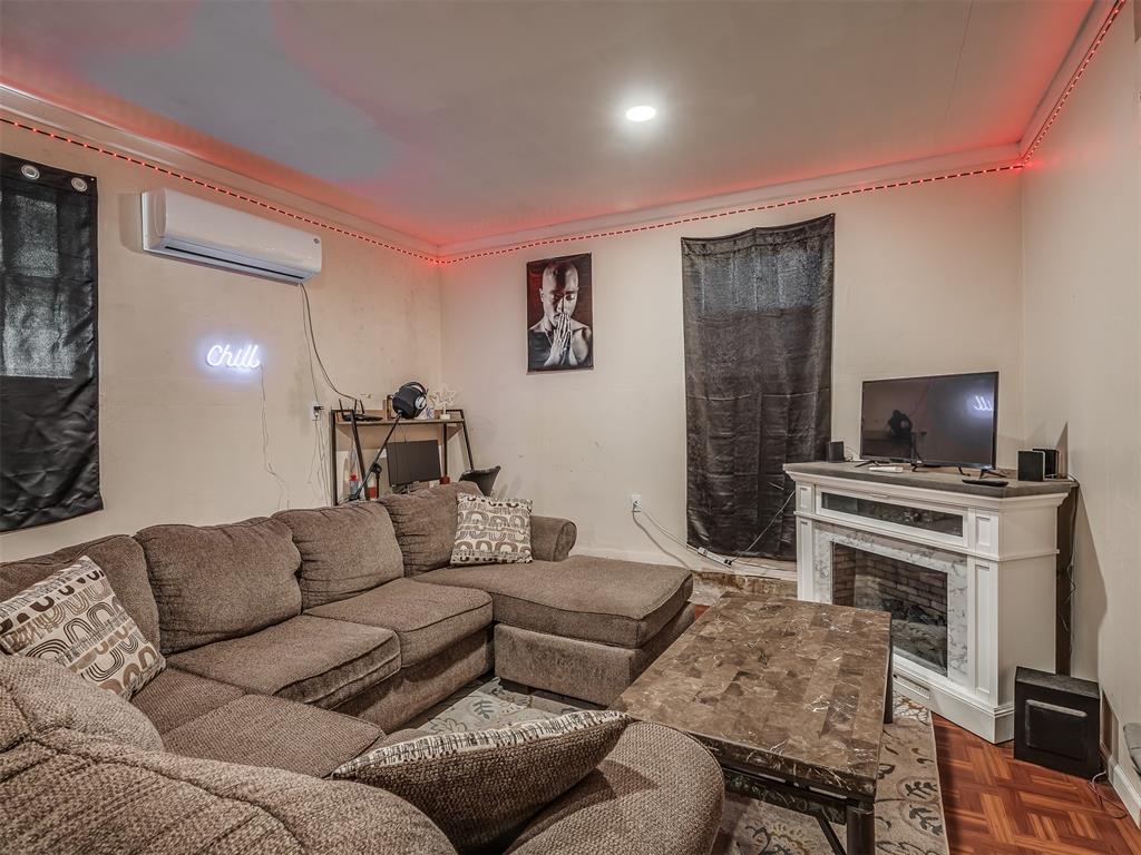 4306 Sunnylane Circle