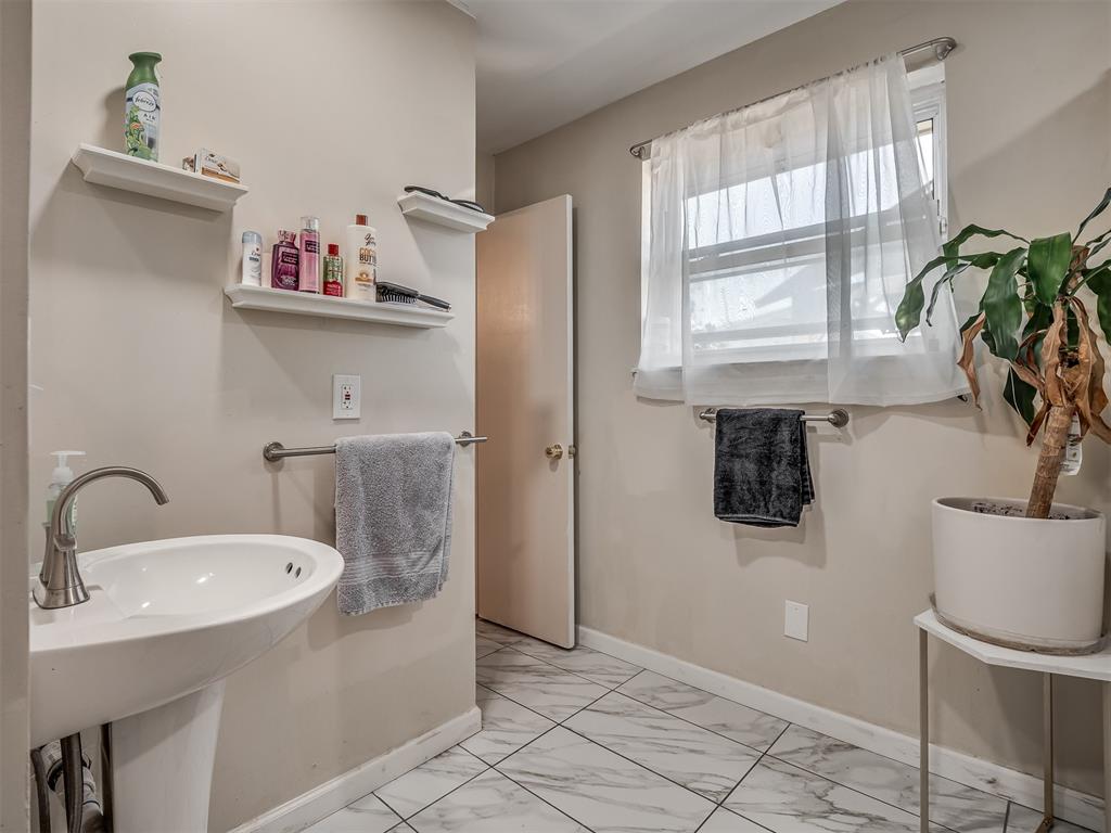 4306 Sunnylane Circle