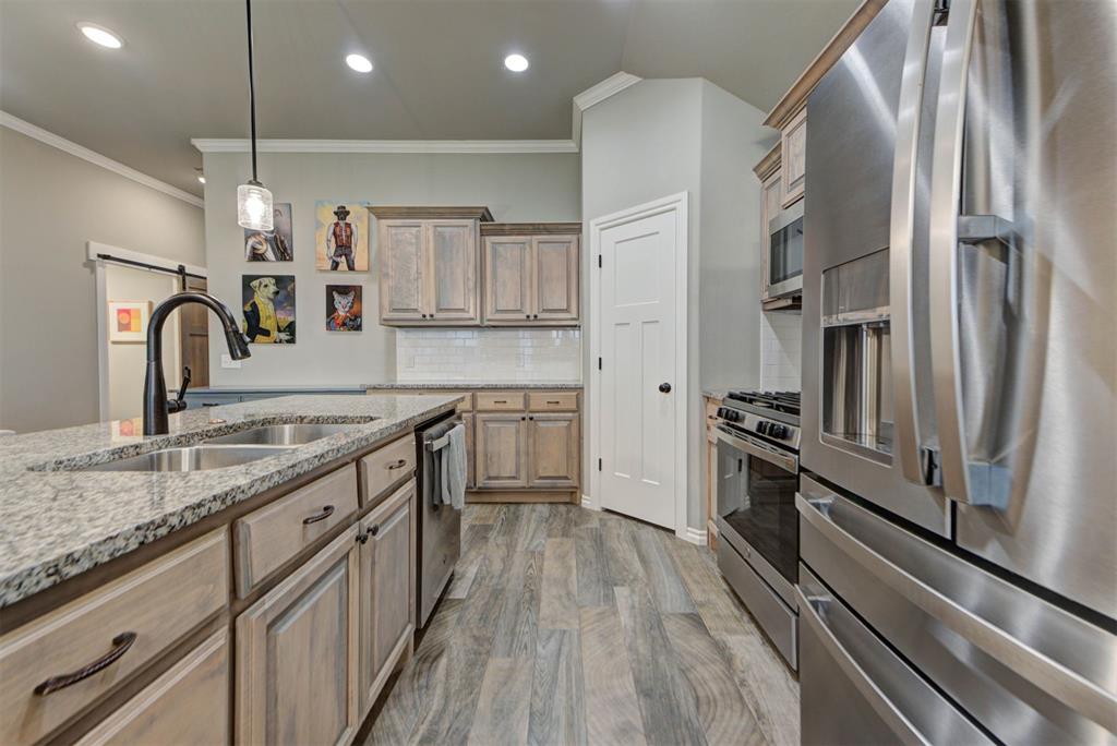 9105 Yassir Boulevard