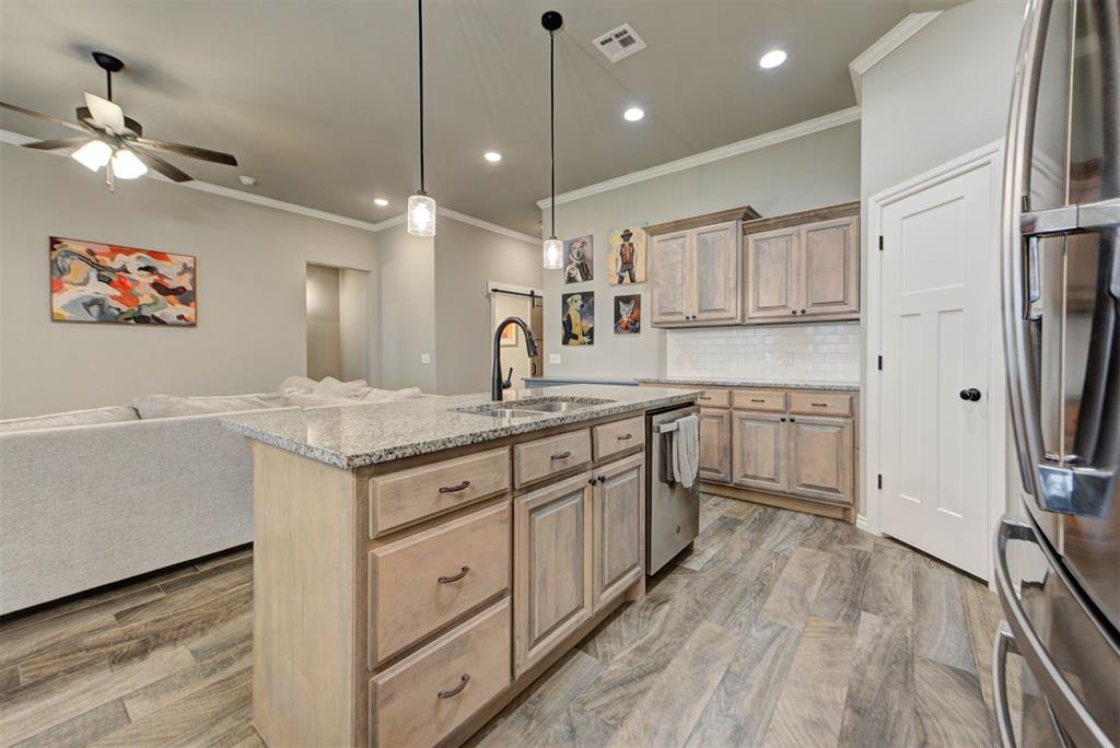 9105 Yassir Boulevard