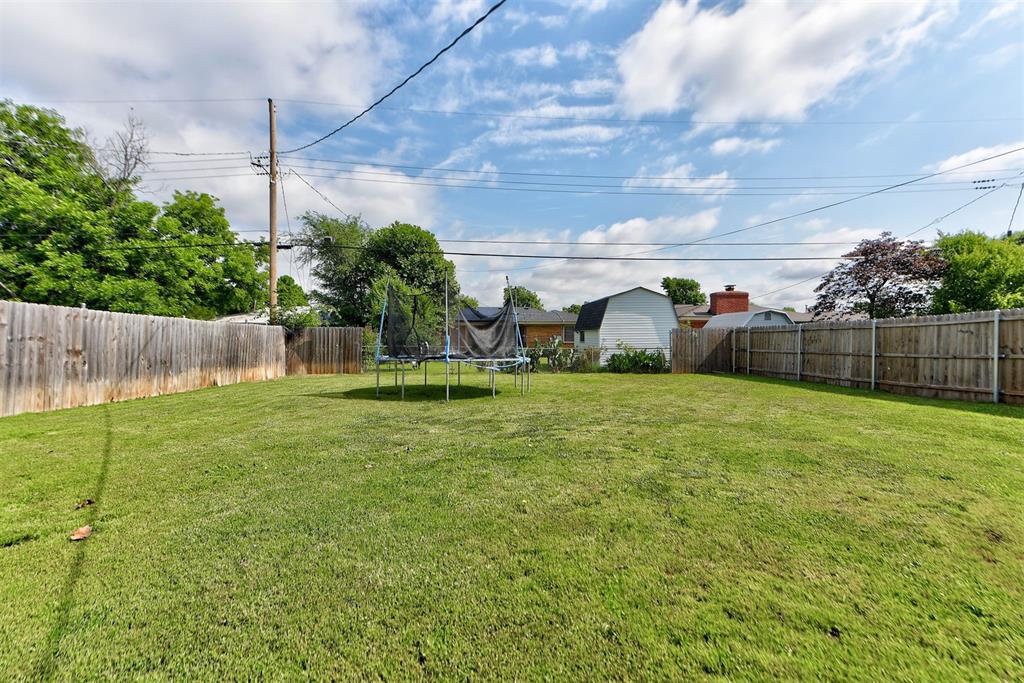 2805 SW 54th Place