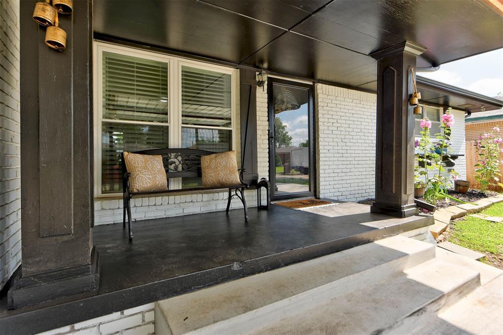 2805 SW 54th Place