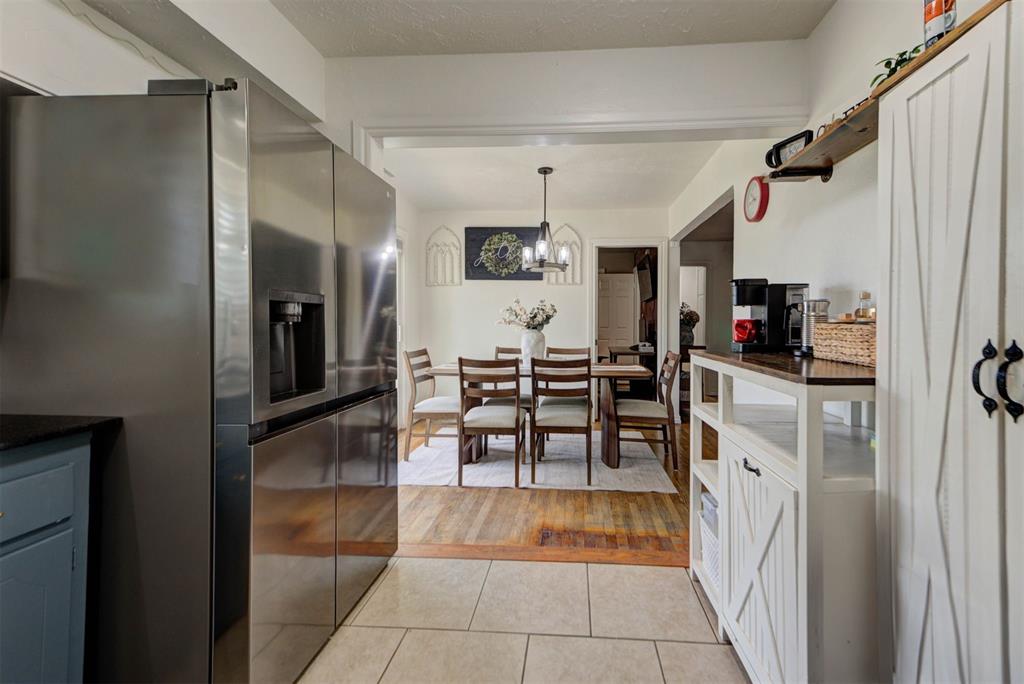 2805 SW 54th Place