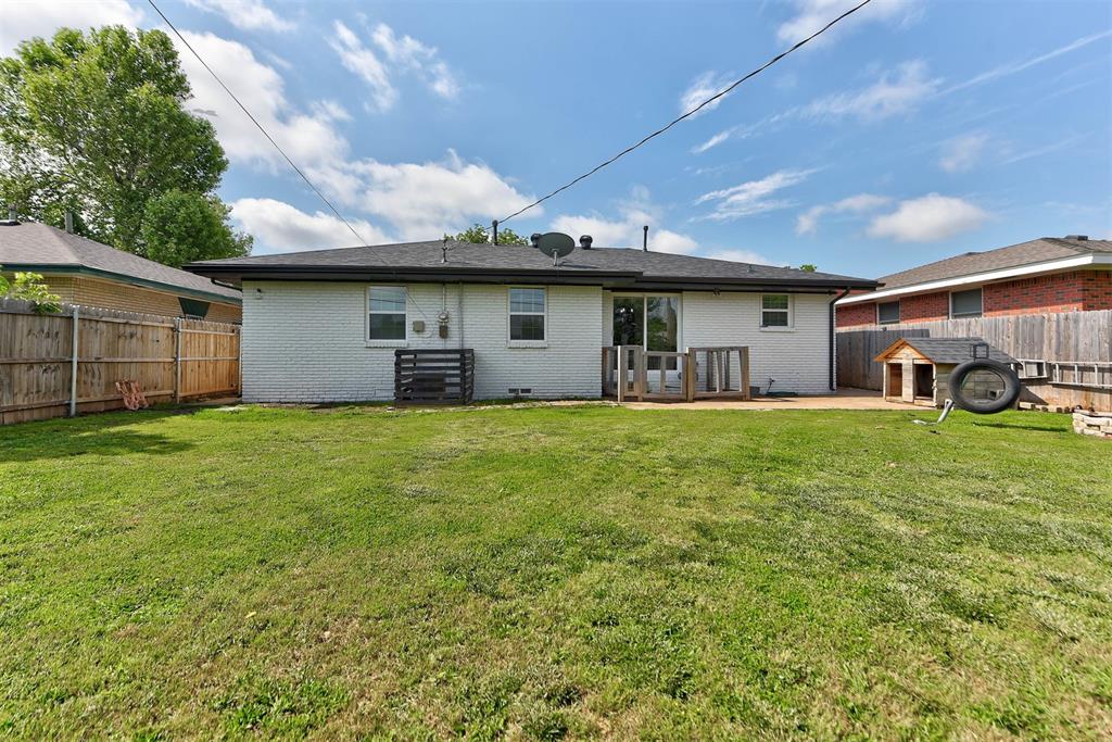 2805 SW 54th Place