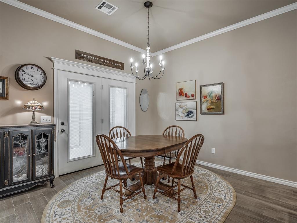 2204 Cale Cove
