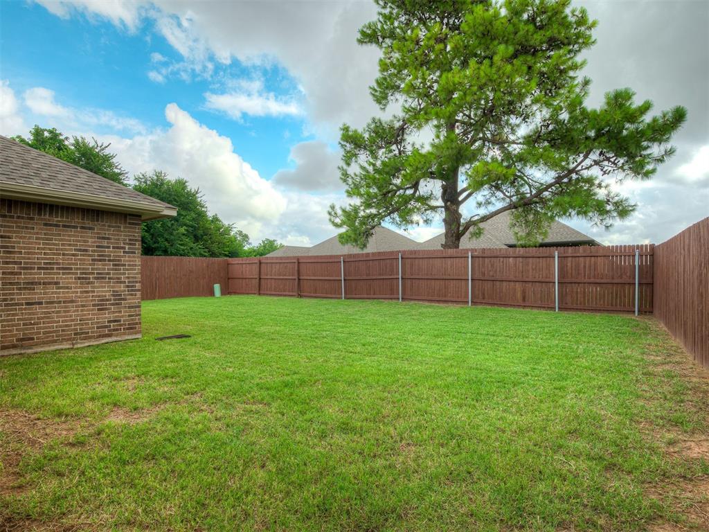 2204 Cale Cove