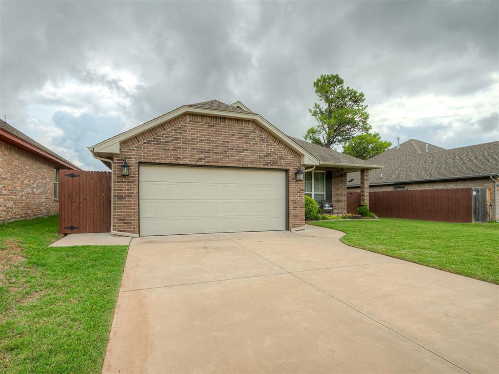 2204 Cale Cove